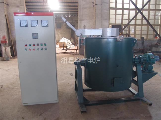 傾轉式鉛、銀合金坩堝熔煉爐